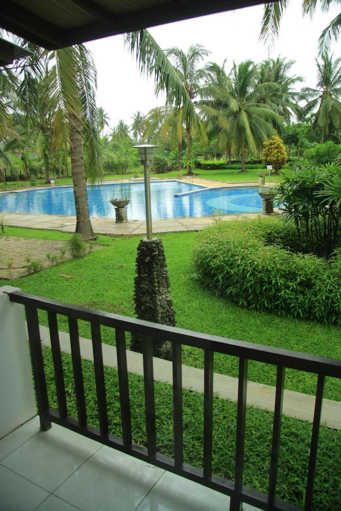 Grand Elty Krakatoa Hotel Kalianda Ngoại thất bức ảnh