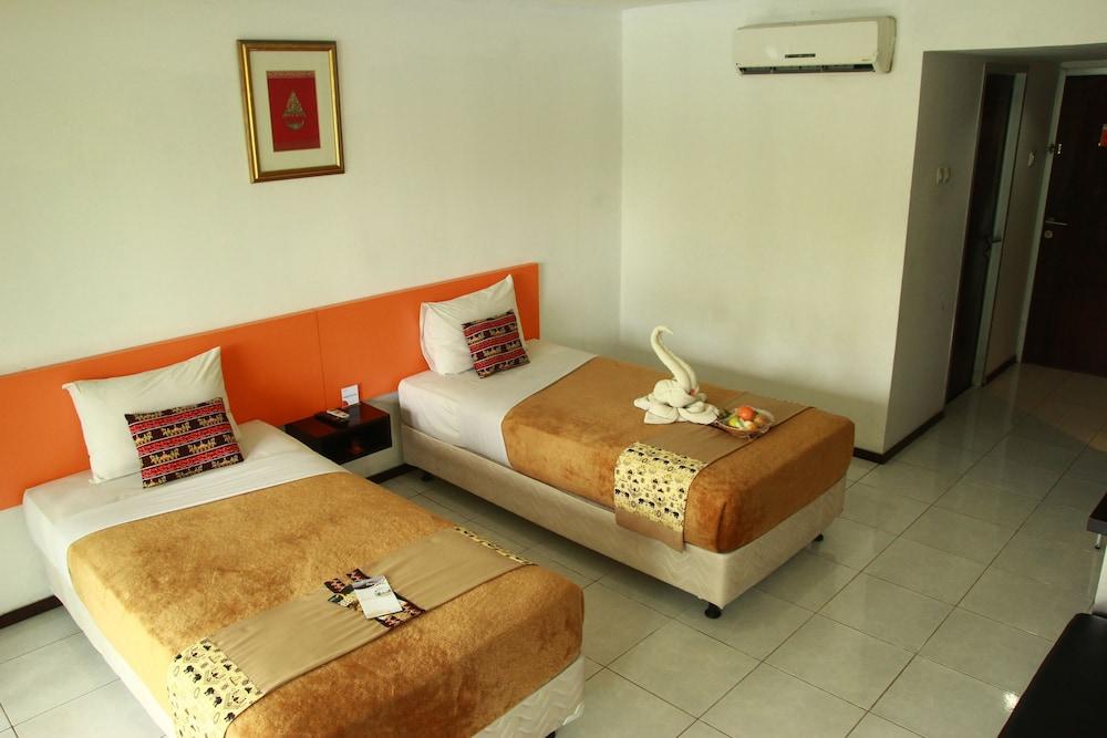 Grand Elty Krakatoa Hotel Kalianda Ngoại thất bức ảnh