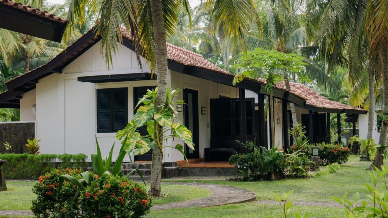 Grand Elty Krakatoa Hotel Kalianda Ngoại thất bức ảnh